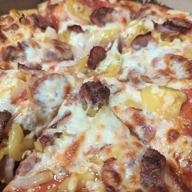 Two Pigs and a Ring Pizza.