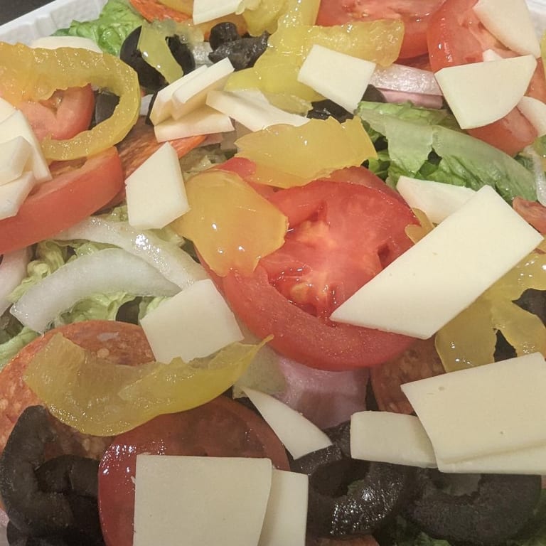 Fresh Antipasto Salad: A Delicious Italian Appetizer